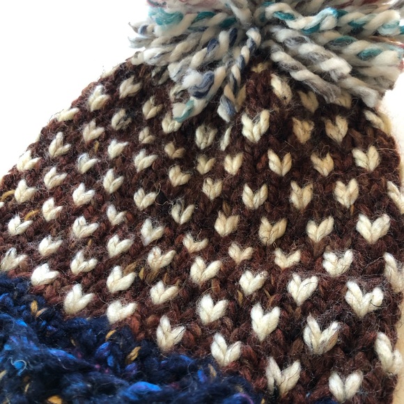 Handmade tuque - Picture 2 of 2